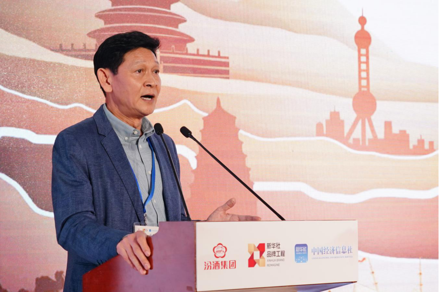 图为中国农业大学食品科学与营养工程学院教授、博士生导师韩北忠发言